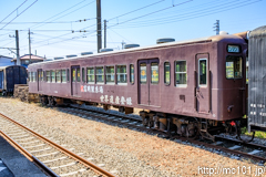 [上信電鉄上州福島駅] クハ304、運用を外れてこの状態で留置されています。