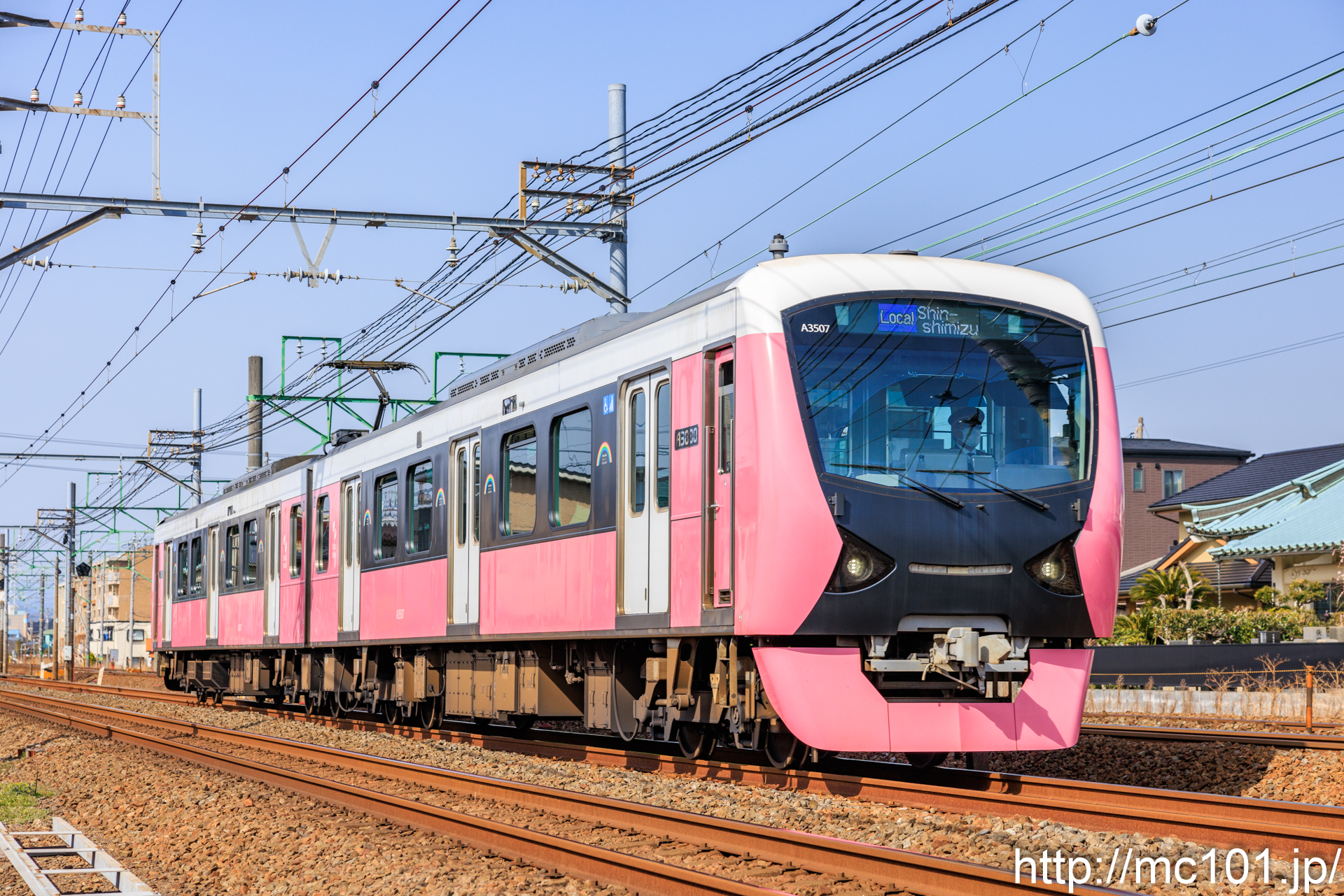 静岡鉄道静岡清水線 狐ヶ崎～桜橋間で撮影した静岡鉄道A3000形A3507を先頭とする列車(A3007F)の写真
