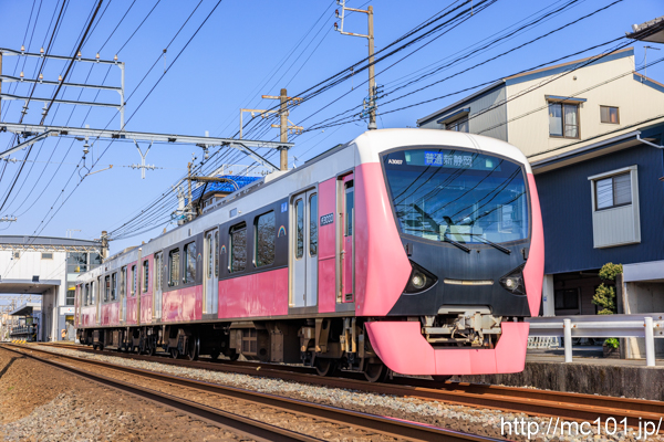 静岡鉄道静岡清水線 県総合運動場～県立美術館前間で撮影した静岡鉄道A3000形A3007を先頭とする列車(A3007F)の写真