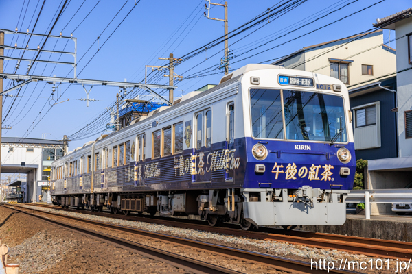 静岡鉄道静岡清水線 県総合運動場～県立美術館前間で撮影した静岡鉄道1000形1012を先頭とする列車(1012F)の写真