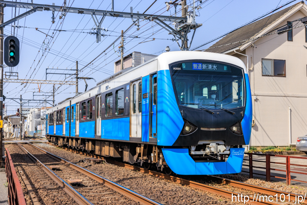 静岡鉄道静岡清水線 音羽町～春日町間で撮影した静岡鉄道A3000形A3501を先頭とする列車(A3001F)の写真