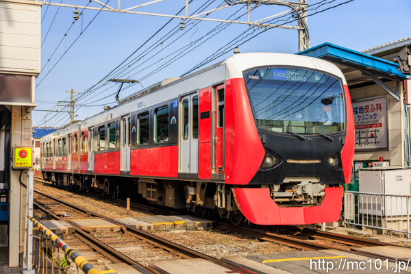 静岡鉄道静岡清水線 古庄駅で撮影した静岡鉄道A3000形A3002を先頭とする列車(A3002F)の写真