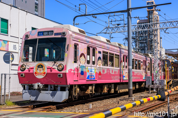 静岡鉄道静岡清水線 新清水駅付近で撮影した静岡鉄道1000形1011を先頭とする列車(1011F)の写真