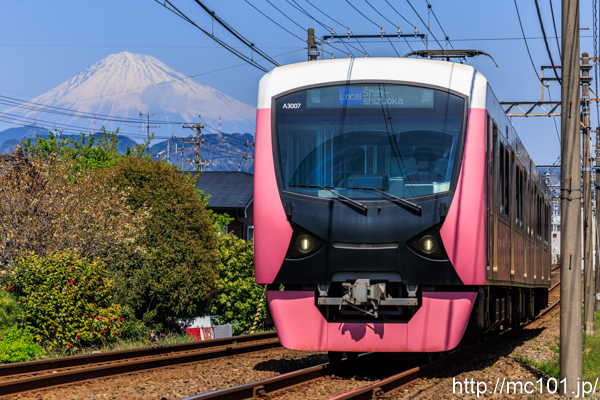 静岡鉄道静岡清水線 御門台～狐ヶ崎間で撮影した静岡鉄道A3000形A3007を先頭とする列車(A3007F)の写真