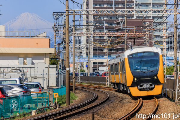 静岡鉄道静岡清水線 春日町～柚木間で撮影した静岡鉄道A3000形A3004を先頭とする列車(A3004F)の写真