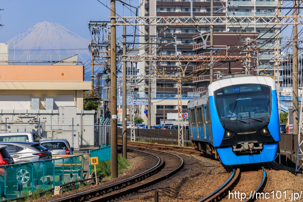 静岡鉄道静岡清水線 春日町～柚木間で撮影した静岡鉄道A3000形A3001を先頭とする列車(A3001F)の写真
