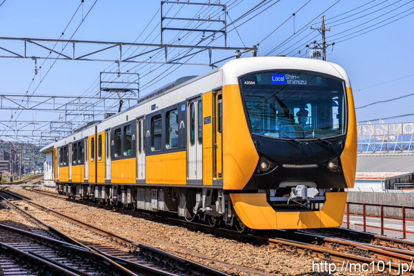 静岡鉄道静岡清水線 県総合運動場駅付近で撮影した静岡鉄道A3000形A3504を先頭とする列車(A3004F)の写真