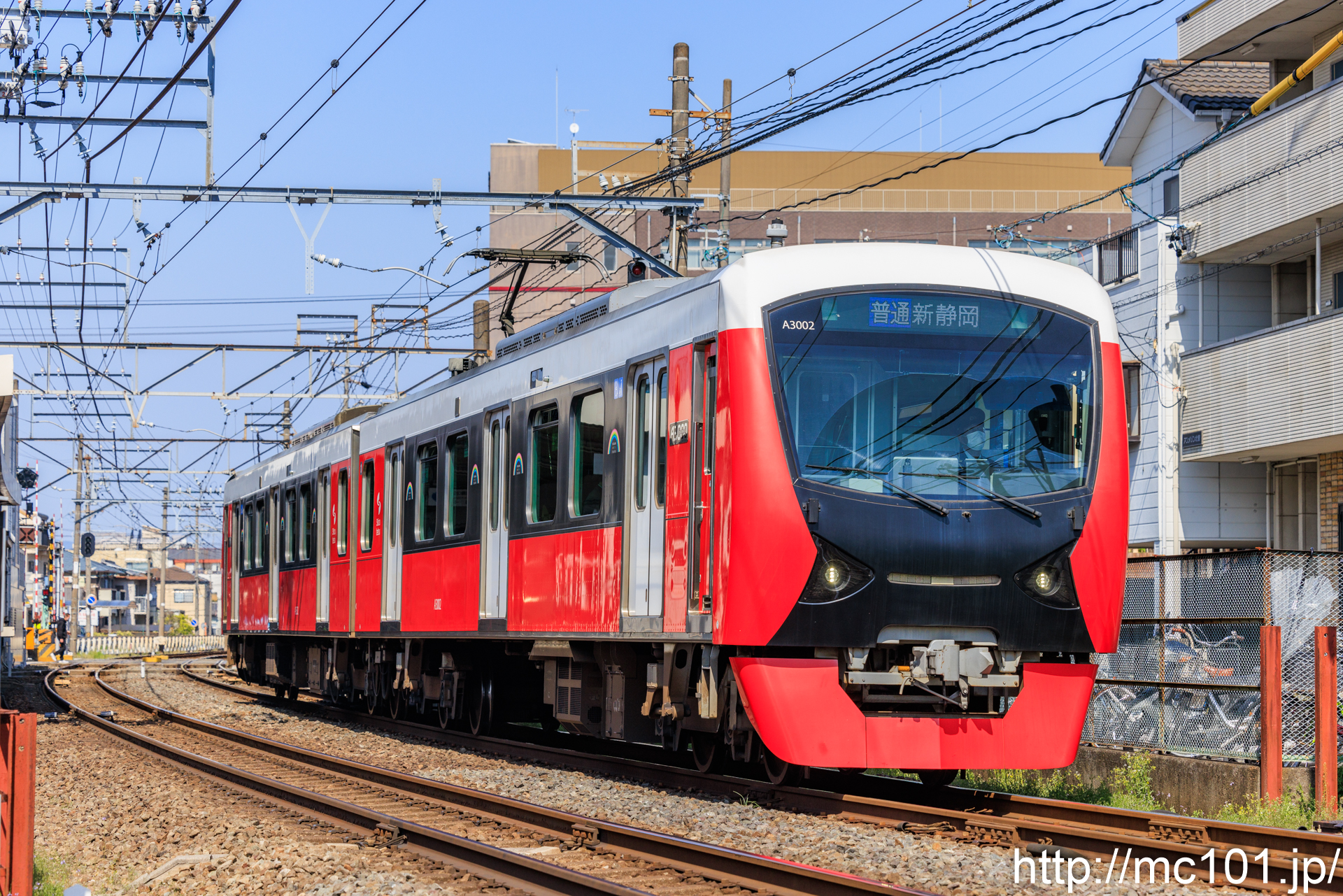 静岡鉄道静岡清水線 草薙駅付近で撮影した静岡鉄道A3000形A3002を先頭とする列車(A3002F)の写真