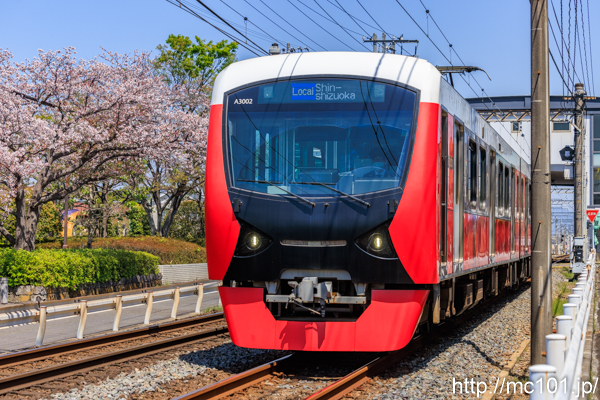 静岡鉄道静岡清水線 県総合運動場～県立美術館前間で撮影した静岡鉄道A3000形A3002を先頭とする列車(A3002F)の写真