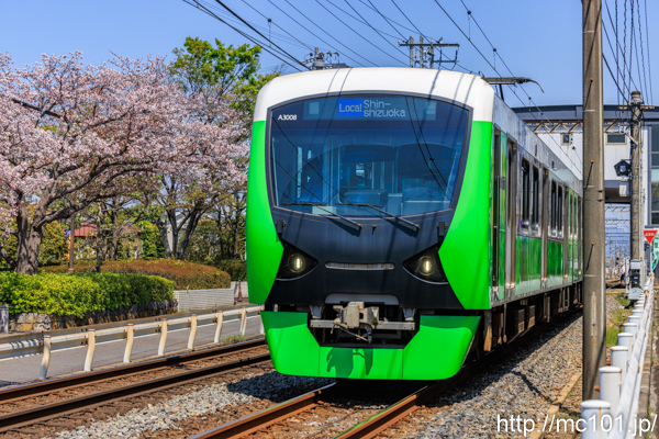 静岡鉄道静岡清水線 県総合運動場～県立美術館前間で撮影した静岡鉄道A3000形A3008を先頭とする列車(A3008F)の写真