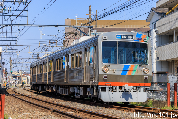 静岡鉄道静岡清水線 草薙駅付近で撮影した静岡鉄道1000形1008を先頭とする列車(1008F)の写真