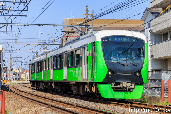 静岡鉄道静岡清水線 草薙駅付近で撮影した静岡鉄道A3000形A3008を先頭とする列車(A3008F)の写真
