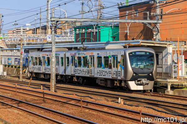 静岡鉄道静岡清水線 桜橋駅付近で撮影した静岡鉄道A3000形A3010を先頭とする列車(A3010F)の写真