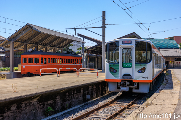 一畑電車大社線 出雲大社前駅で撮影した一畑電車7000系7003 + 7002の写真
