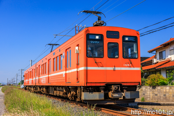 一畑電車北松江線 美談～旅伏間で撮影した一畑電車1000系1001を先頭とする列車(1001F)の写真