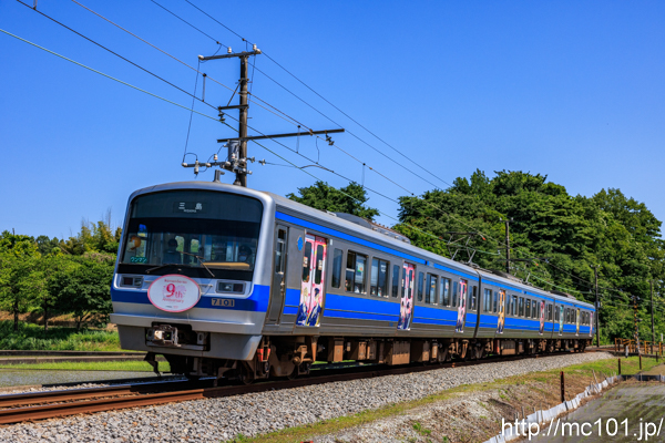 伊豆箱根鉄道駿豆線 三島二日町～大場間で撮影した伊豆箱根鉄道7000系7101を先頭とする列車(7501F)の写真