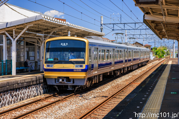 伊豆箱根鉄道駿豆線 原木駅で撮影した伊豆箱根鉄道7000系7502を先頭とする列車(7502F)の写真