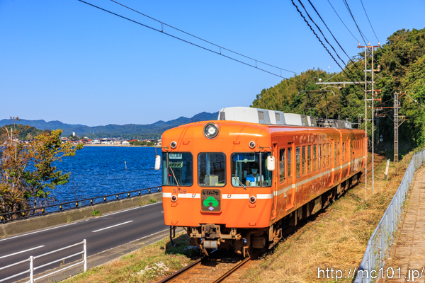 一畑電車北松江線 松江イングリッシュガーデン前～松江しんじ湖温泉間で撮影した一畑電車5000系5109を先頭とする列車(5009F)の写真