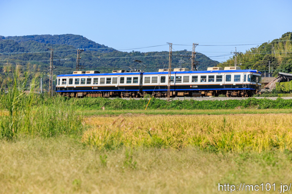 一畑電車北松江線 一畑口～伊野灘間で撮影した一畑電車5000系5110を先頭とする列車(5010F)の写真