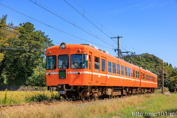 一畑電車北松江線 一畑口～伊野灘間で撮影した一畑電車5000系5009を先頭とする列車(5009F)の写真