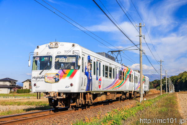 アルピコ交通上高地線 波田～渕東間で撮影したアルピコ交通3000形3005を先頭とする列車(3005F)の写真