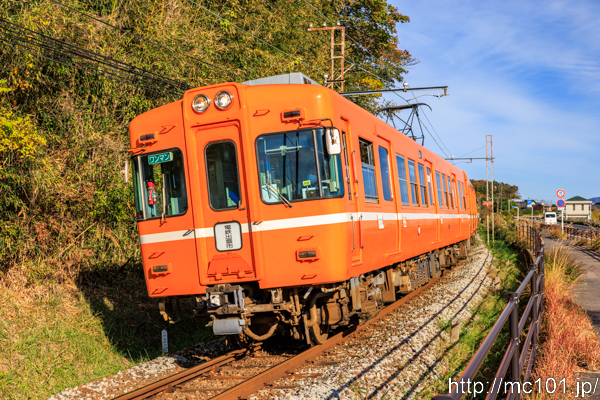 一畑電車北松江線 松江フォーゲルパーク～秋鹿町間で撮影した一畑電車2100系2101を先頭とする列車(2101F)の写真