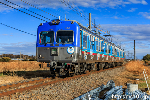 上毛電気鉄道上毛線 樋越～北原間で撮影した上毛電気鉄道700形722を先頭とする列車の写真
