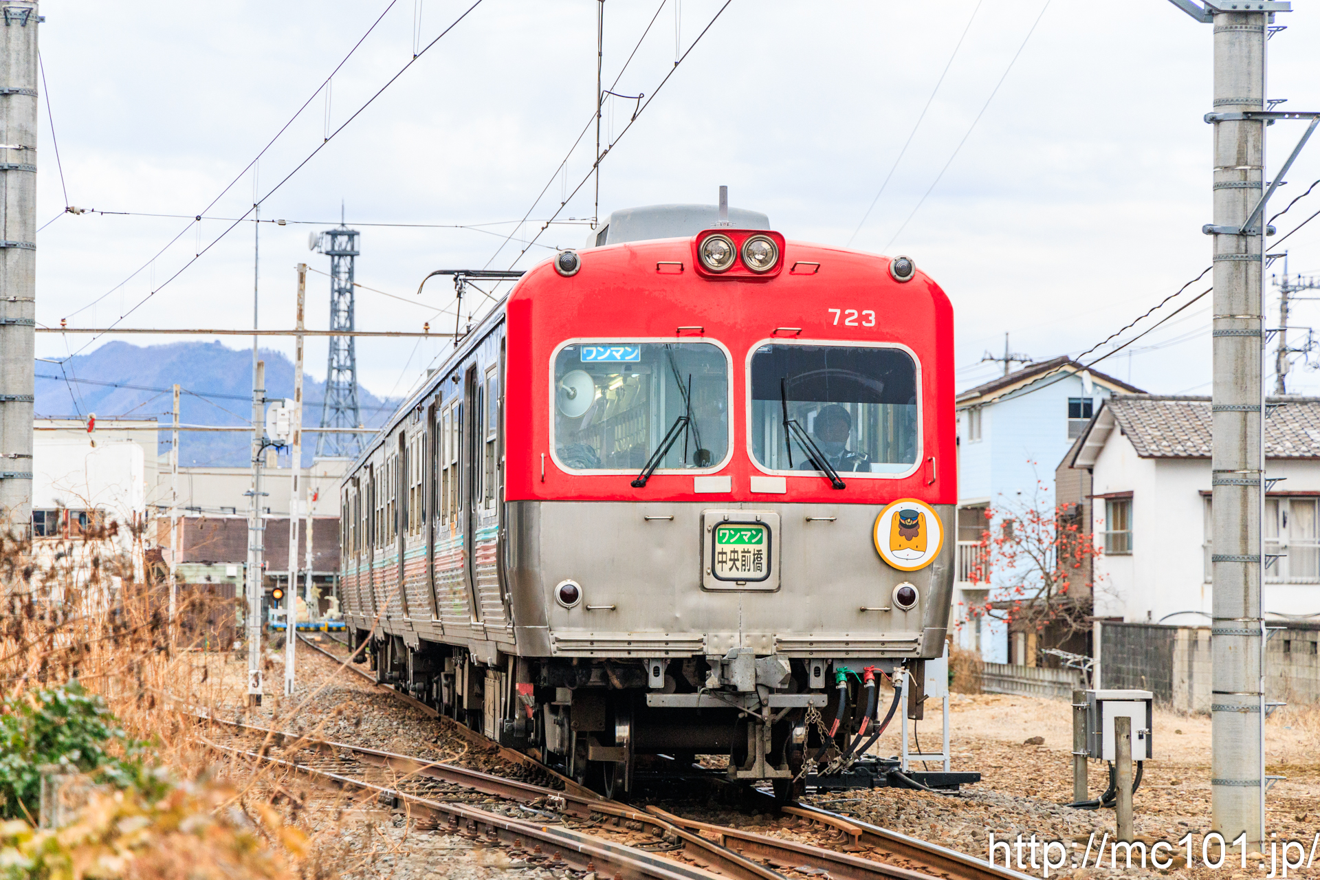 上毛電気鉄道上毛線 西桐生駅付近で撮影した上毛電気鉄道700形723を先頭とする列車の写真