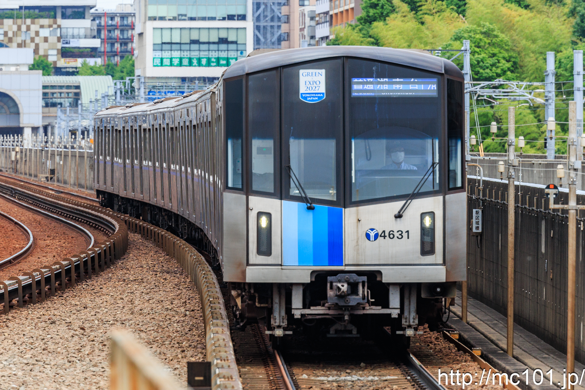 横浜市交通局ブルーラインセンター南駅 で撮影した横浜市交通局4000形4631 他 の写真