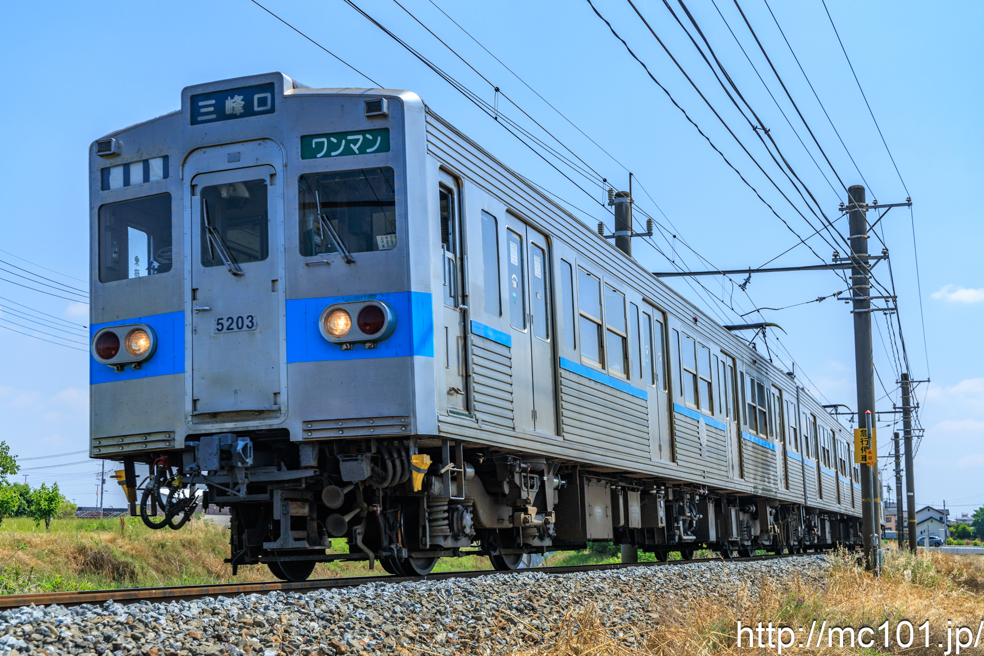 秩父鉄道秩父本線ふかや花園駅付近 で撮影した秩父鉄道5000系5203 他 の写真