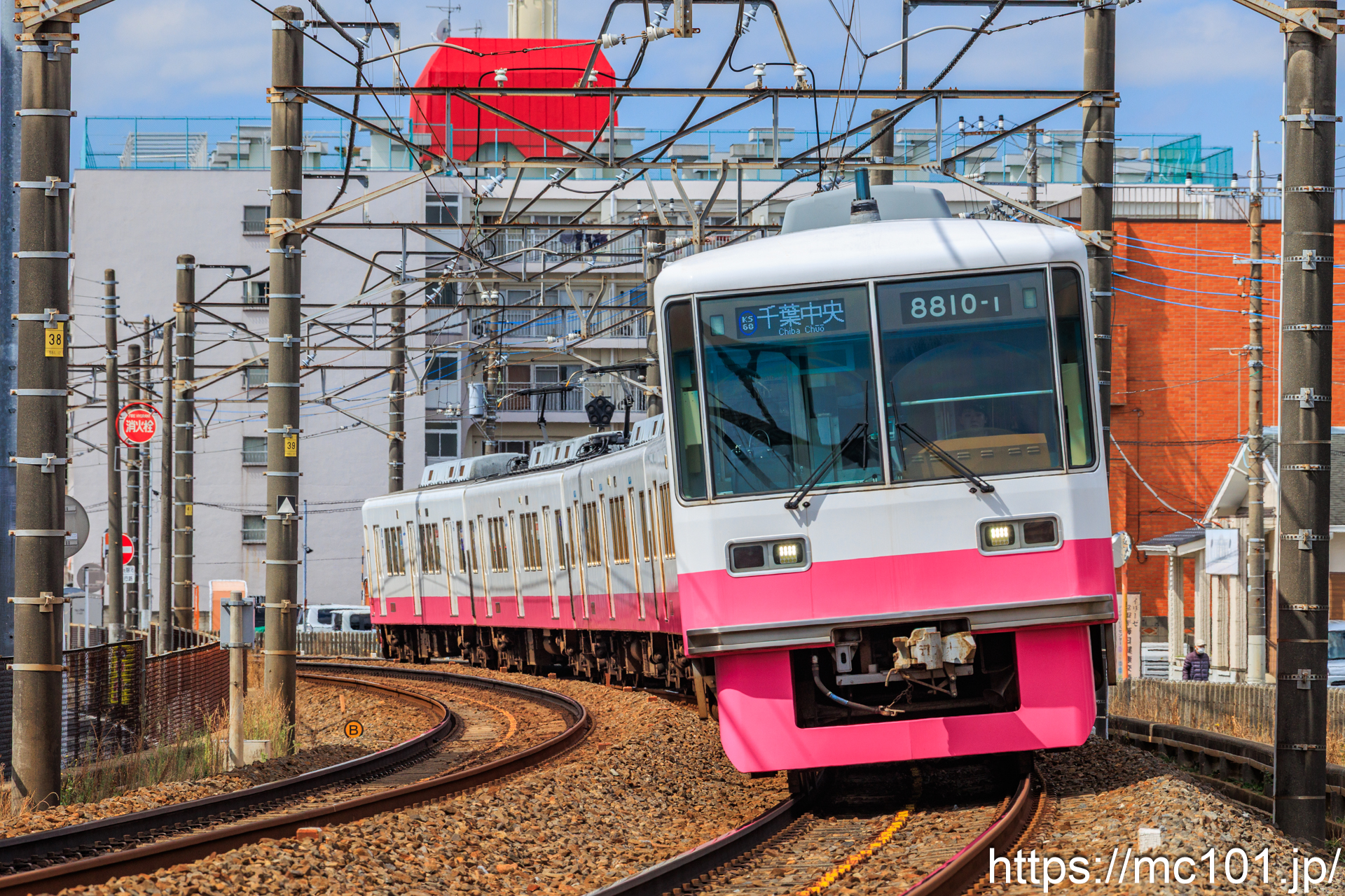 新京成電鉄新京成線常盤平～五香間 で撮影した新京成電鉄8800系8801-1 他 の写真