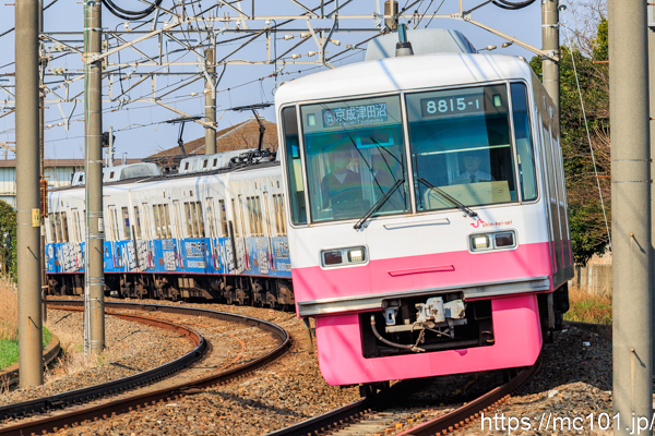 新京成電鉄新京成線三咲～滝不動間 で撮影した新京成電鉄8800系8815-1 他 の写真