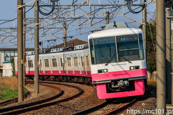 新京成電鉄新京成線三咲～滝不動間 で撮影した新京成電鉄8800系8811-1 他 の写真