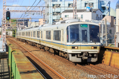 [大阪環状線大正駅] 3354K大和路快速、221系NC605編成