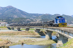 [岩手開発鉄道盛～赤崎間] DD5651牽引の貨物