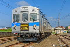[弘南鉄道大鰐線津軽大沢車両検修所] 7000系7039F、長瀞ラインくだり創業100周年HM・秩父路ミニサボ・三峰口行表示