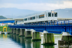 [三陸鉄道リアス線磯鶏～宮古間] TOHOKU EMOTION、JR東日本キハ110系キハ110-701+キクシ112-701+キハ111-701